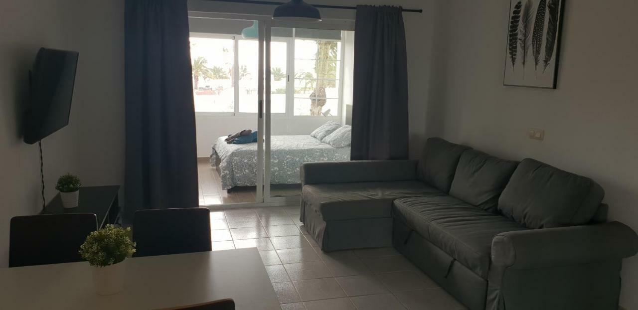 Beautiful Studio On The Seafront Costa Teguise Bagian luar foto